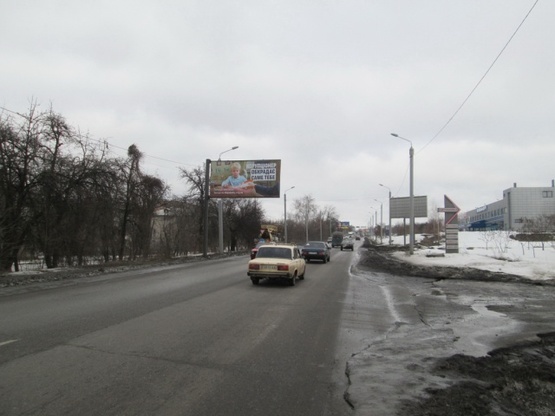 Фото рекламної площини за адресою Мерефянское шоссе 16( ТЦ "Комфорт", АТЛ) в напр. просп.Л.Ландау