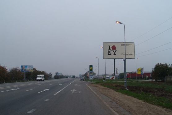 Фото рекламної площини за адресою Объездная дорога - АЗС "ОККО,  от развязки 2 Столба к промрынку "7-й километр", Аквапарку