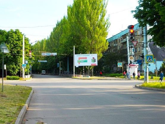 Фото рекламної площини за адресою Доватора ул., 2 - Маршака ул. - Адмирала Головко ул., мкр. Даманский