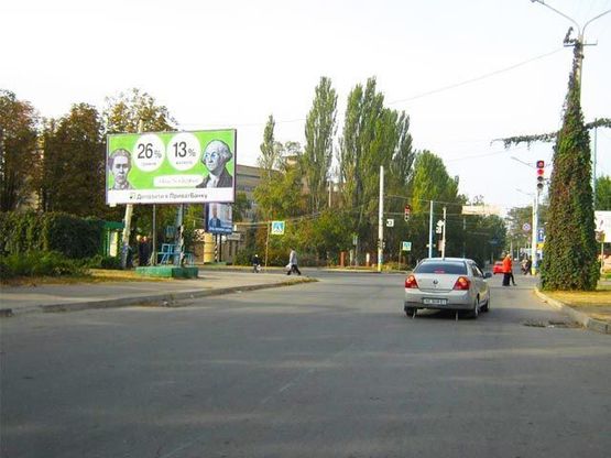 Фото рекламной плоскости по адресу Адмирала Головко ул., 40 - Маршака ул.  - Доватора ул., мкр. Даманский