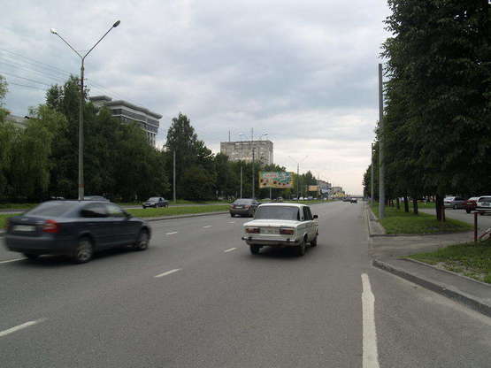 Фото рекламной плоскости по адресу Наукова, 12-14 до Вікторії Гарденс (напрямок до вул. Кульпарківської)