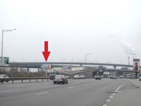 Фото рекламной плоскости по адресу Надднепрянское шосе, (450м до Дарницкого моста, АЗС "WOG", направление Столичного шоссе)