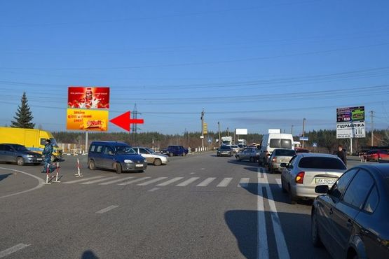 Фото рекламної площини за адресою Окружная возле въезда на авторынок "ЛОСК" 1  (низ), нижняя плоскость.