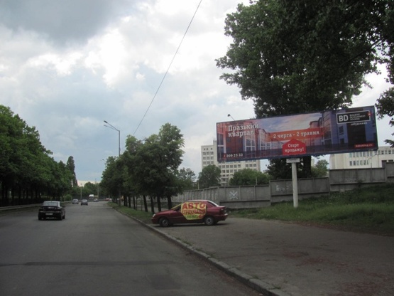 Фото рекламной плоскости по адресу Борщаговская ул./Боткина (на индустриальный мост) НТУ КПИ