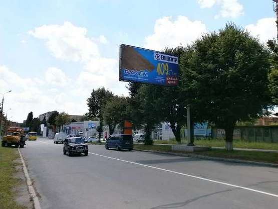 Фото рекламной плоскости по адресу Воїнів-Інтернаціоналістів вул., 5