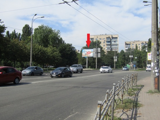 Фото рекламной плоскости по адресу Ивашкевича ул./ ул. Автозаводская (АЗС "ANP",Мото-планета,  автосалон "Hyundai", в направ. Виноградаря)