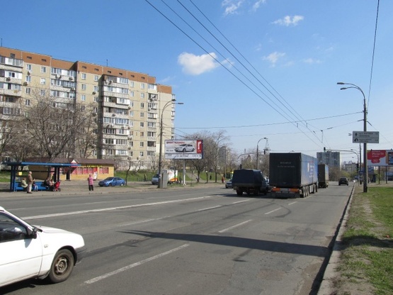 Фото рекламної площини за адресою Правды просп., 6 (возле светофора), в направлении ул. Автозаводской