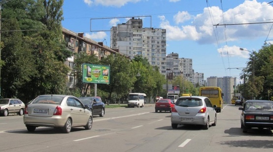 Фото рекламной плоскости по адресу Свободы просп., 8/28 (Центр иммунобиотехнологии, в направ. Прос. Правды)
