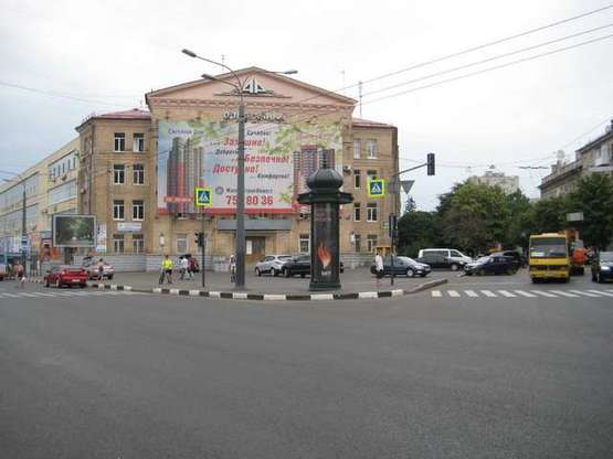Фото рекламной плоскости по адресу Вернадського вул. - Гагаріна просп., (колона) (сторона А)