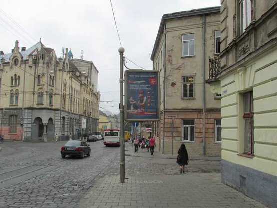 Фото рекламной плоскости по адресу Городоцька вул., 71 - Замкнена вул. (в центр)