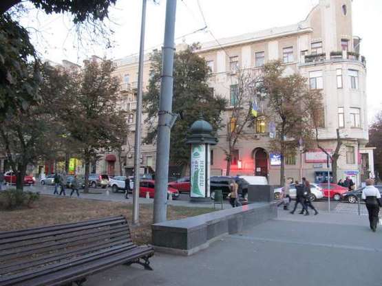 Фото рекламної площини за адресою Сумська вул., 35 (колона) (сторона С)