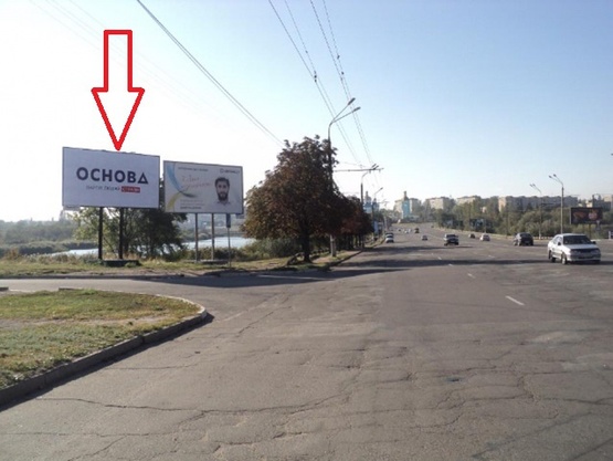 Фото рекламної площини за адресою 200-летие Кривому Рогу просп., (магазин "Comfy", "Интертоп", "Megasport", АЗС), в сторону центра города