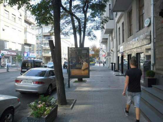 Фото рекламной плоскости по адресу Сумська вул., 106