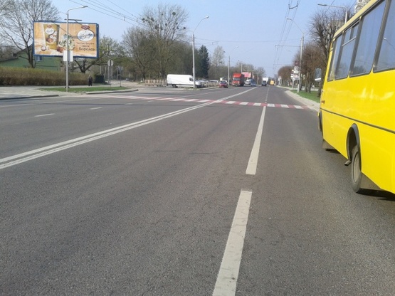 Фото рекламной плоскости по адресу Любинская ул., напротив дома № 160, (Скниловский парк, автостоянка), направл. от центра города