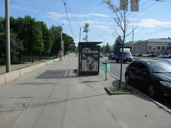 Фото рекламной плоскости по адресу Сумська вул., 81 (зупинка "Дитяча залізниця")
