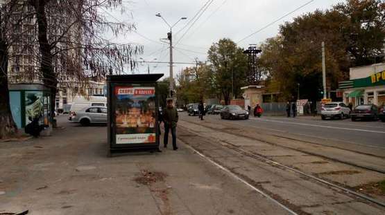 Фото рекламной плоскости по адресу Леонтовича вул. (Белінського вул.)
