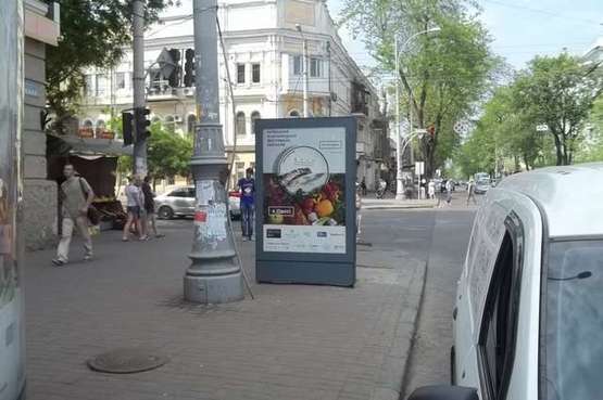 Фото рекламної площини за адресою Преображенська вул., 49 - Успенська вул.