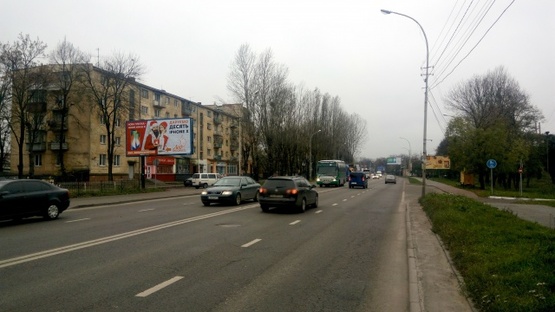 Фото рекламной плоскости по адресу Липинского ул., 60, (гостиница "Волтер", ТристарАвтоЭлит "Range Rover","Volvo", магазин строй-материалов, АЗС), в сторону прос. В.Черновола