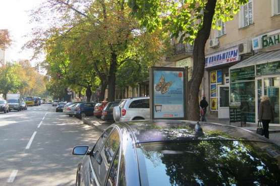 Фото рекламної площини за адресою Єкатеринінська вул., 28/30