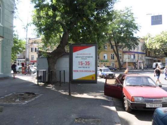 Фото рекламної площини за адресою Троїцька вул., 51 - Преображенська вул.