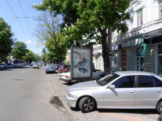 Фото рекламной плоскости по адресу Буніна вул., 30 - Червоний пров.