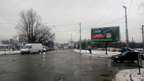 Фото рекламной плоскости по адресу Линкольна ул. - Миколайчука ул., (перекресток), (маркет "Барвинок", ТЦ "Континент", конечная трамвая, ОщадБанк, автостоянка), в направл. ул. Липинского