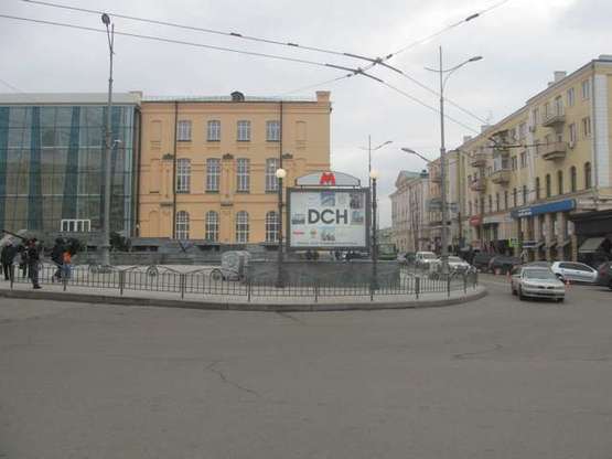 Фото рекламной плоскости по адресу Конституції пл. - Університетська вул. (№1)