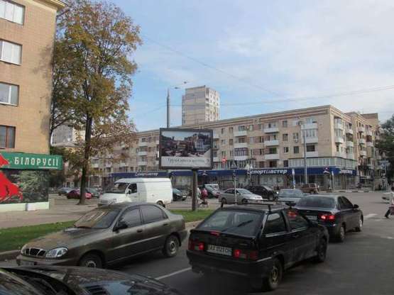 Фото рекламной плоскости по адресу Науки просп. (Леніна просп.), 19 - Космічна вул. (№1)