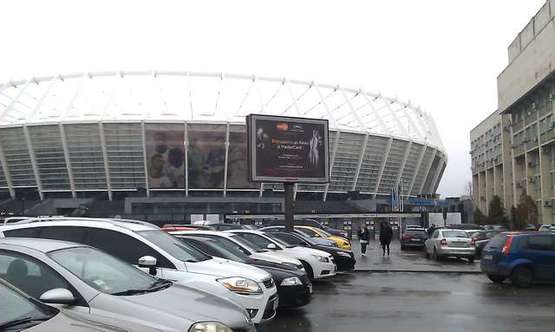 Фото рекламної площини за адресою Еспланадна вул. - Саксаганського вул.,  : в"їзд на НСК «Олімпійський» (№2 в'їзд на Олімпійська)