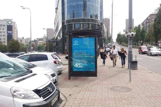 Фото рекламной плоскости по адресу Лесі Українки бульв., 1  (бізнес центр "Парус")_зупинка громадського транспорту (в напр. Лесі Українки пл.)