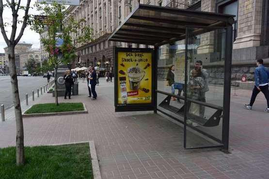 Фото рекламной плоскости по адресу Хрещатик вул., №24