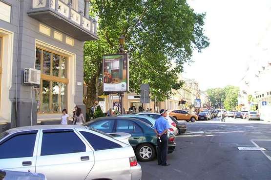 Фото рекламної площини за адресою Ланжеронівська вул., 15 - Єкатеринінська вул.