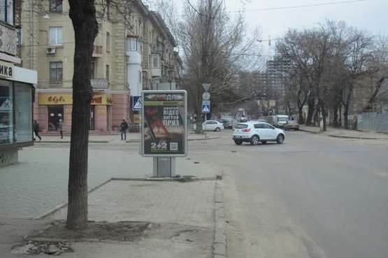 Фото рекламної площини за адресою Московська вул., 24 - Потьомкінська вул., 71