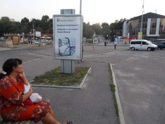 Фото рекламної площини за адресою Гагаріна вул., 55/1 - Богдана Хмельницького вул., (№1)