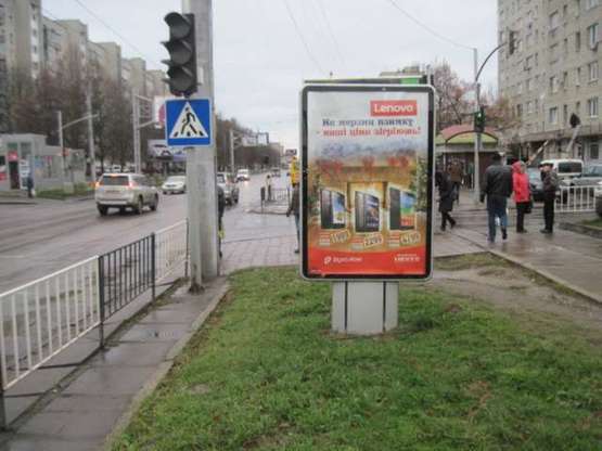 Фото рекламної площини за адресою Володимира Великого вул., 24-а