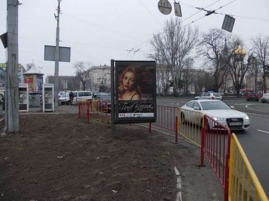 Фото рекламної площини за адресою Привокзальна пл. - Середньофонтанська вул.