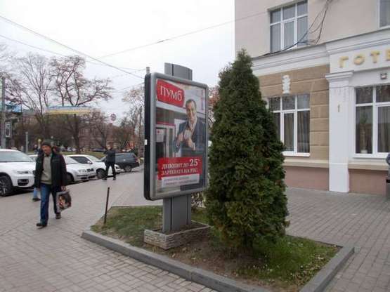 Фото рекламной плоскости по адресу Воскресенська вул., 1 (Пішохідна зона)