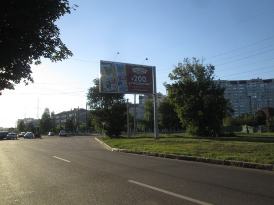 Фото рекламной плоскости по адресу Плехановская ул. - Морозова ул., (завод им. Малышева, парк Машиностроителей (парк ПКиО им.Артема), СТО "Саманд", ), направл. в центр