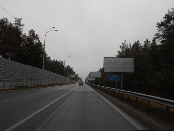 Фото рекламной плоскости по адресу Конча-Заспа, траса Р-02, км 29+150 право, котедж. містечко "РОМАНОВО", комплекс "Сезони SPA", ресторан "Giardino", супермаркет "Wine Time"