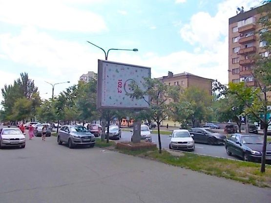 Фото рекламної площини за адресою Соборный пр.,158б