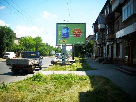 Фото рекламной плоскости по адресу Победы ул.-Шевченко бул.,42 ЦЕНТРАЛЬНАЯ ЗОНА