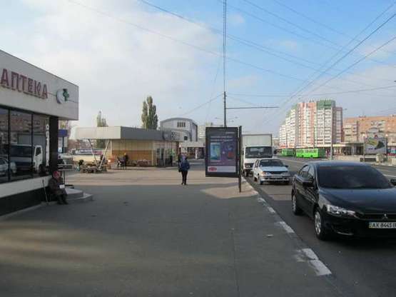 Фото рекламной плоскости по адресу Вернадського вул. - Гагаріна просп., 20 (№1) (в центр)