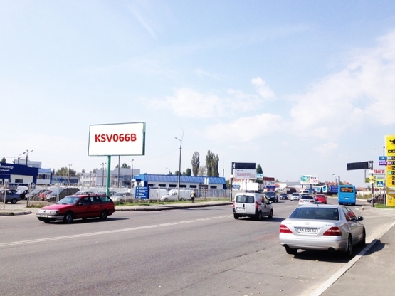 Фото рекламной плоскости по адресу Софіївська Борщагівка, Поворот с Кольцевой на Вишневое, ул.Киевская, возле автосалона АвтоЗАЗ (автомобильная дорога Т-10-12 Киев-Боярка)