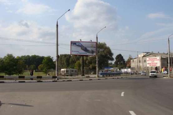 Фото рекламной плоскости по адресу Галицький Шлях вул. - Хотинська вул.