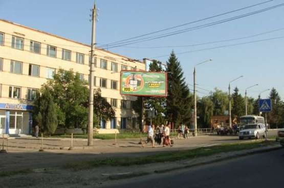 Фото рекламной плоскости по адресу Хотинська вул., 2