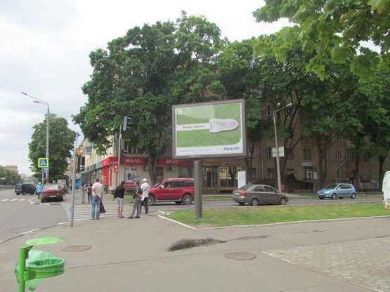 Фото рекламної площини за адресою Науки просп. (Леніна просп.), 19 - Космічна вул. (№1)