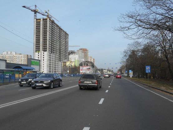 Фото рекламной плоскости по адресу м. Бровари, вул. Київська, навпроти будинку 312