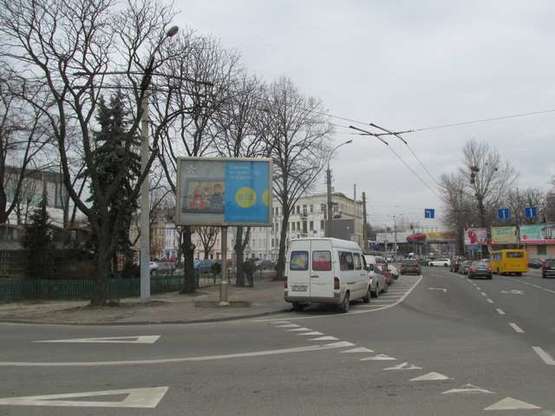 Фото рекламної площини за адресою Вячеслава Чорновола просп. - Пантелеймона Куліша вул.