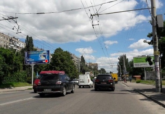 Фото рекламной плоскости по адресу Калиновая ул., 100а - ЗАЗ Дэу
