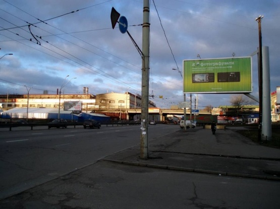 Фото рекламной плоскости по адресу Победы проспект,  (М) "Шулявская"